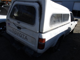 1990 TOYOTA TRUCK STD WHITE 2.4L AT 2WD Z16403